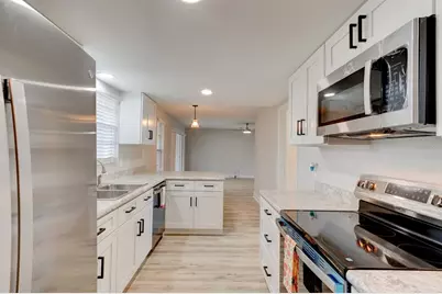 700 Lindenwood Circle E, Ormond Beach, FL 32174 - Photo 13