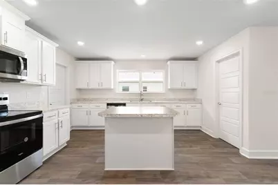 19 Regina Lane, Palm Coast, FL 32164 - Photo 9