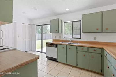 94 Belvedere Lane, Palm Coast, FL 32137 - Photo 7