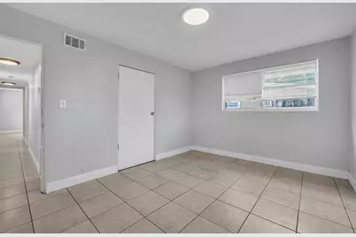 747 Derbyshire Road, Daytona Beach, FL 32114 - Photo 11