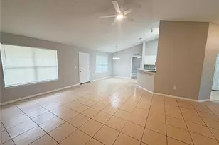 7 Poinsettia Ln, Palm Coast, FL 32164 - Photo 3