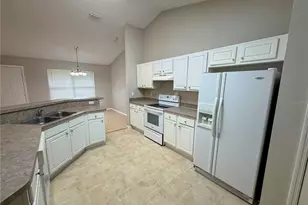 7 Poinsettia Ln, Palm Coast, FL 32164 - Photo 7