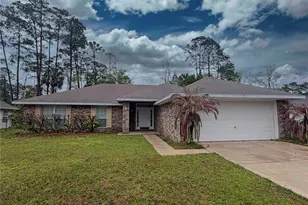 7 Poinsettia Ln, Palm Coast, FL 32164 - Photo 1