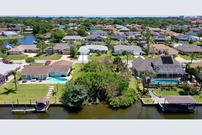17 Claridge Court N, Palm Coast, FL 32137 - Photo 1