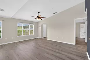 7800 Point Meadows Dr, Jacksonville, FL 32256 - Photo 17
