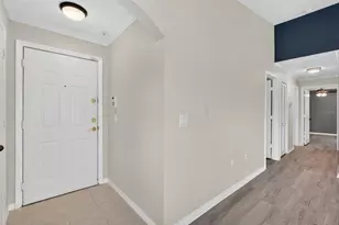 7800 Point Meadows Dr, Jacksonville, FL 32256 - Photo 7