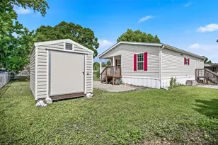 55716 Keith St, Astor, FL 32102 - Photo 5