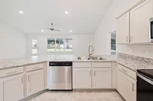 9 Lamar Ln, Palm Coast, FL 32137 - Photo 3