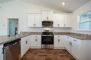 9 Lamar Ln, Palm Coast, FL 32137 - Photo 3