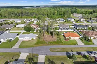 7 Zealand Pl, Palm Coast, FL 32164 - Photo 1