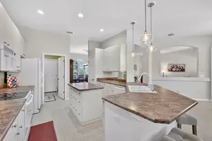 73 Wentworth Ln, Palm Coast, FL 32164 - Photo 9