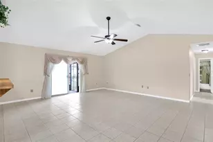 19 Barrington Dr, Palm Coast, FL 32137 - Photo 5