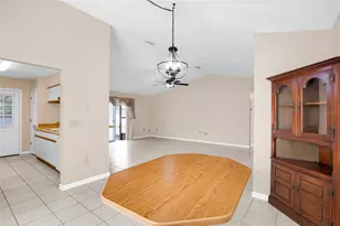 19 Barrington Dr, Palm Coast, FL 32137 - Photo 13