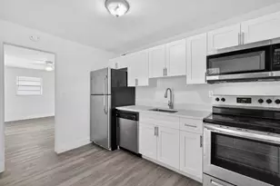 2425 Anastasia Dr, South Daytona, FL 32119 - Photo 9