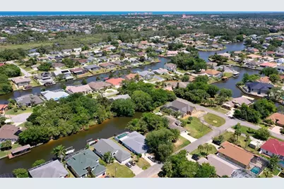 6 Corona Court, Palm Coast, FL 32137 - Photo 11