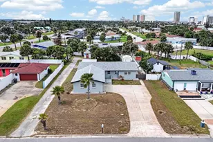1027 Belaire Dr, Daytona Beach, FL 32118 - Photo 41