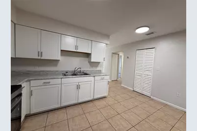 6104 SW 12th Place #3, Gainesville, FL 32607 - Photo 5