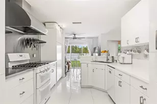 38 Firethorn Ln, Palm Coast, FL 32137 - Photo 11