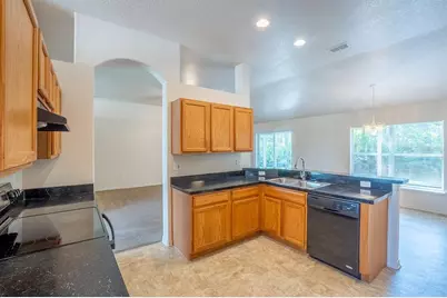 27 Red Clover Lane, Palm Coast, FL 32164 - Photo 17