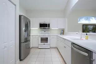 21 Summerwind Cir, Palm Coast, FL 32137 - Photo 9