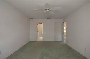 29 Woodhaven Dr, Palm Coast, FL 32164 - Photo 11