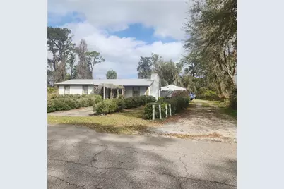 102 Eberhard Avenue, Palatka, FL 32177 - Photo 1