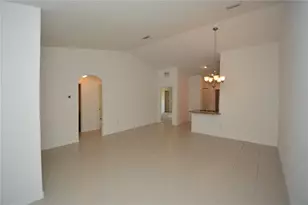 33 Rosecroft Ln, Palm Coast, FL 32164 - Photo 7