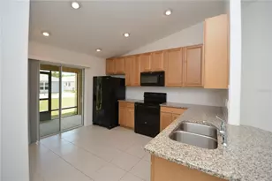 33 Rosecroft Ln, Palm Coast, FL 32164 - Photo 9