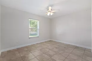 1313 Queen Palm Dr, Edgewater, FL 32132 - Photo 23