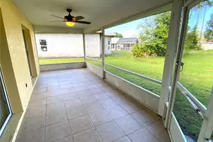 100 Woodhaven Dr, Palm Coast, FL 32137 - Photo 13