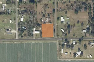 158 E Cracker Swamp Rd, East Palatka, FL 32131 - Photo 1