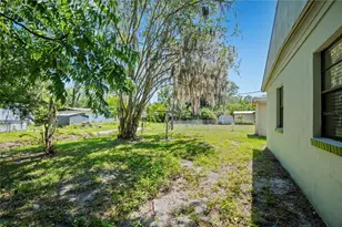 627 Francis St, Starke, FL 32091 - Photo 33