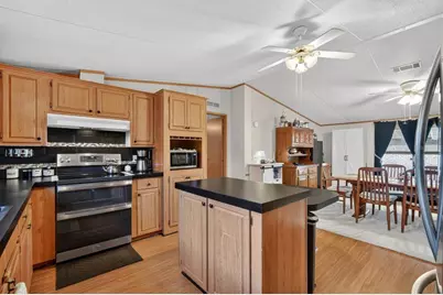 101 Coleman Place, Satsuma, FL 32189 - Photo 11