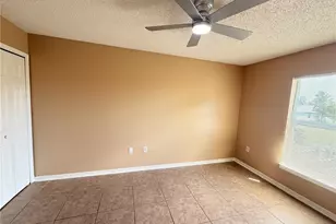 4 Princess Geraldine Pl, Palm Coast, FL 32164 - Photo 33