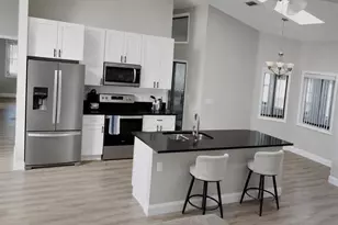 10 Falls Pl, Palm Coast, FL 32137 - Photo 5