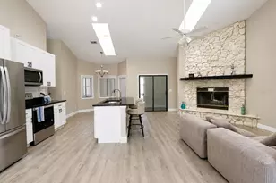 10 Falls Pl, Palm Coast, FL 32137 - Photo 3
