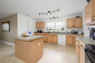 11 Riddle Dr, Palm Coast, FL 32164 - Photo 9