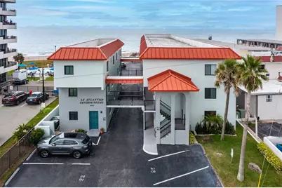 1404 N Atlantic Avenue #10, Daytona Beach, FL 32118 - Photo 1