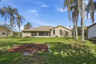 122 Belleaire Dr, Palm Coast, FL 32137 - Photo 11