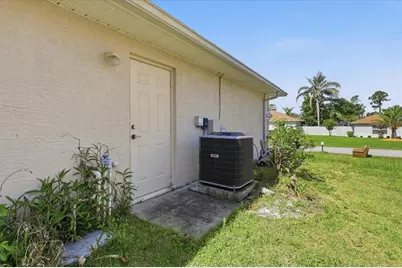122 Belleaire Drive, Palm Coast, FL 32137 - Photo 9