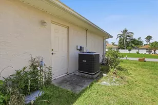 122 Belleaire Dr, Palm Coast, FL 32137 - Photo 9