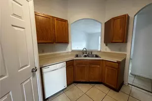 18 Red Clover Ln, Palm Coast, FL 32164 - Photo 5