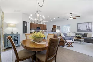 122 S Hummingbird Pl, Palm Coast, FL 32164 - Photo 13