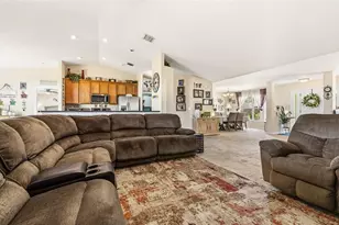 33 Royal Leaf Ln, Palm Coast, FL 32164 - Photo 5