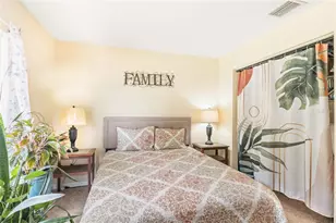33 Royal Leaf Ln, Palm Coast, FL 32164 - Photo 11