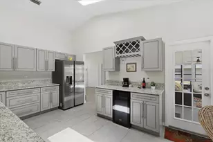 21 Waterford Pl, Palm Coast, FL 32164 - Photo 7