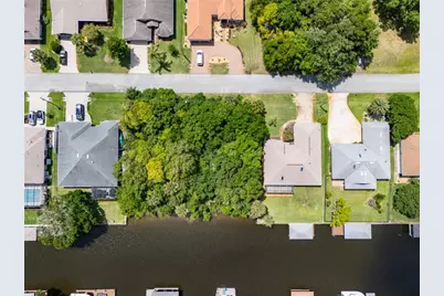 11 Commander Court, Palm Coast, FL 32137 - Photo 7