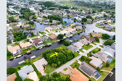 11 Commander Court, Palm Coast, FL 32137 - Photo 9