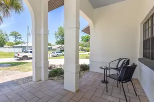 17 Fenwick Ln, Palm Coast, FL 32137 - Photo 5