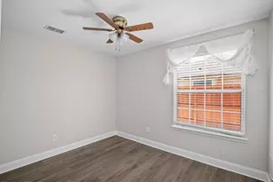 1202 Dorwinion Dr, Jacksonville, FL 32225 - Photo 29